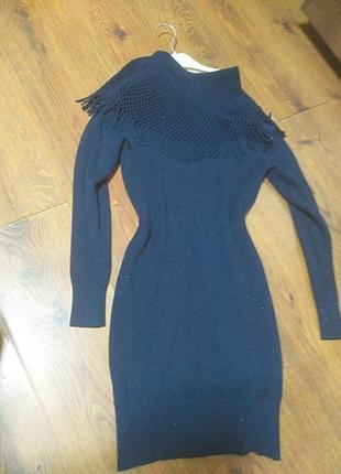 Тепле аннгоровое темно - синє плаття з незвичайним коміром