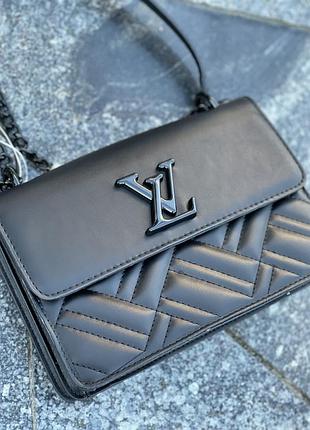 Чёрная стильная сумка