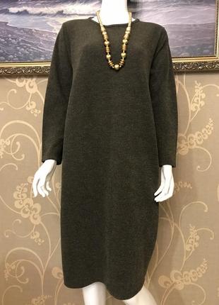 Очень красивое и стильное брендовое платье-миди оливкового цвета.7 фото