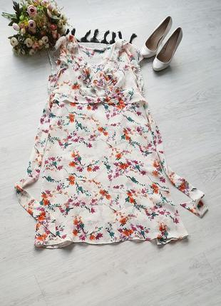 Гарне плаття в квітковий принт гарна сукня батал