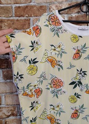 Трикотажная блуза оверсайз с лимонами и цитрусами3 фото