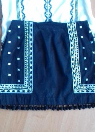 Классный летний вышитый комплект из юбки и майки, 10 размер.2 фото