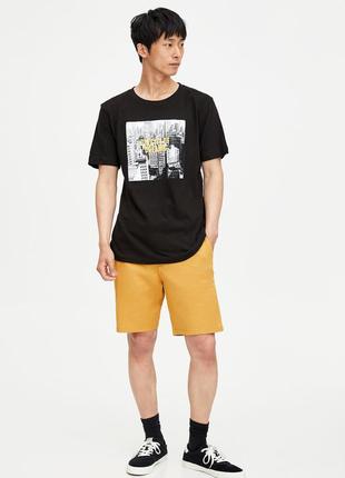 Футболка чорна бавовняна з принтом малюнком pull & bear