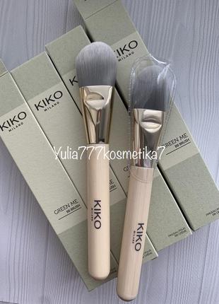 Пензлик для тонального kiko milano green me