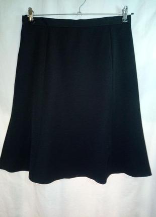Новая юбка черная легкая разширенная к низу 6-клинная