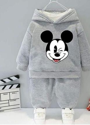 Стильный костюм для деток