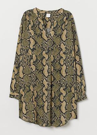Удлинённая блуза, туника, змеиный принт