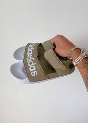 Adidas adelitte sandals olive slippers жіночі оливкові сандалі жіночі оливкові сандалі адідас2 фото