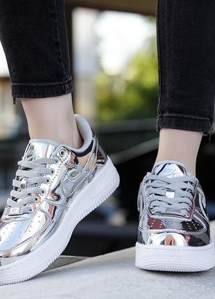 Nike air force 1 sp liquid metal silver женские серебристые блестящие кроссовки найк жіночі модні сріблясті срібні блискучі кросівки6 фото