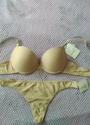 Комплект белья новый от jasmine р. 80 b+ стринги xl