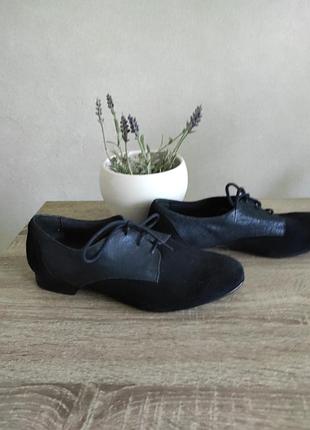 Жіночі туфлі minelli