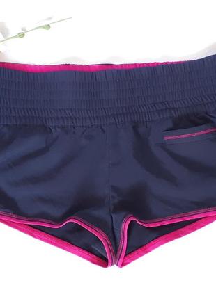 Короткие женские шорты для занятий спортом speedo (размер 36)