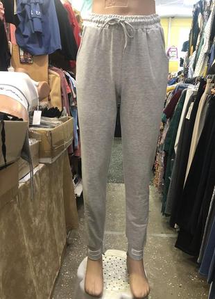 Світло - сірі спортивні штани, миогулочные