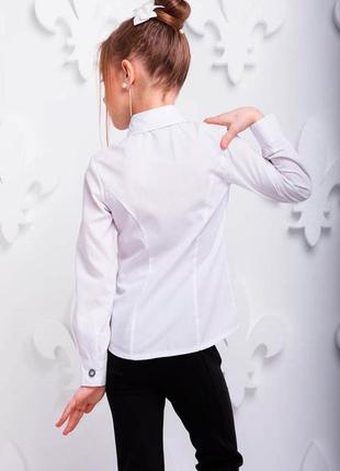 Біла підліткова блуза з мереживом3 фото