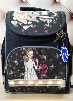 Рюкзак школьный каркасный для девочки с фонариками bagland, серый с девочкой 12 л.2 фото