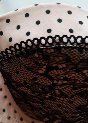 Классный нарядный бюст