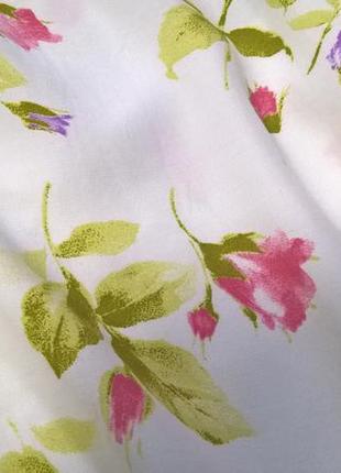 Нежнейшая юбка белого цвета в цветы вискоза marks&spencer3 фото