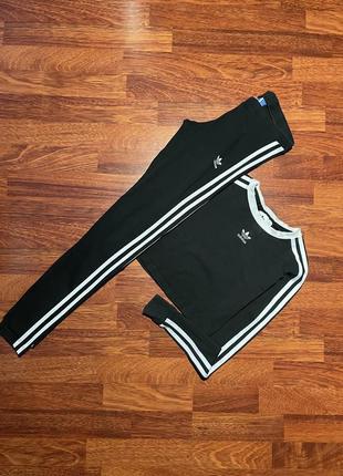 Спортивный костюм лосины топ футболка adidas
