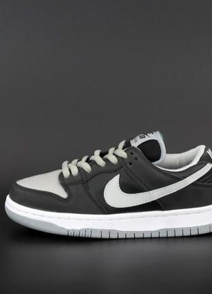 Nike sb dunk low жіночі чорні кросівки найк жіночі чорні кросівки1 фото