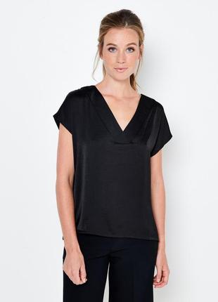 Блуза чёрная с v образным вырезом camaieu
