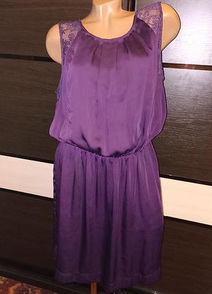 Нарядное атласное платье