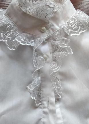 Блузка святкова, шкільна,з мереживом ,біла , оригінальна що краваткою3 фото