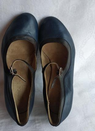 Винатжные туфли grace k. из натуральнлй кожи каблук рюмочка3 фото