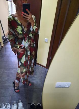 Міді сукня zara хакі з квітковими мотивами9 фото