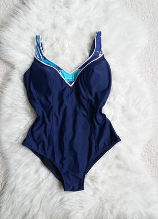 Цільний купальник з чашечками