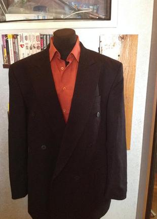 Классический, шерстяной двубортный пиджак бренда c&a, р. 569 фото
