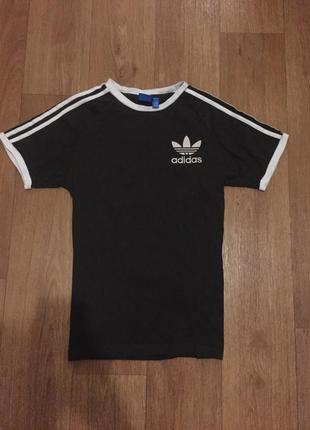 Футболка adidas