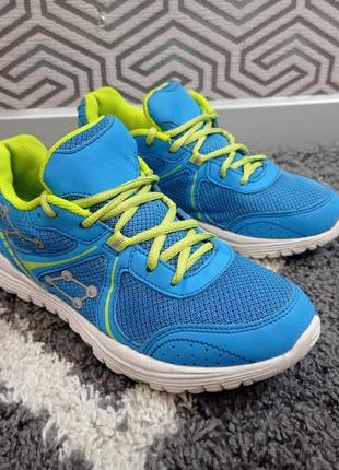 Легкі літні кросівки crane