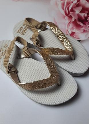 Золотистые вьетнамки