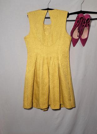 Жакардове жовта сукня з камінням oasis6 фото