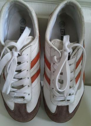 Белые кожаные кроссовки унисекс blend 38 размер по стельке 25 см кожа