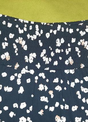 Симпатичная юбка в цветочный принт3 фото