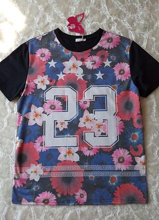 Трикотажная футболка прямого кроя от the love brand, размер m/l