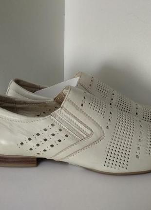 Нові шкіряні чоловічі туфлі з перфорацією faro collection1 фото