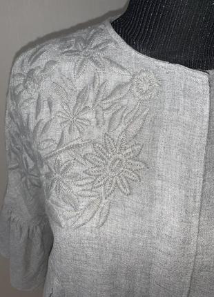 Гарний вовняної 100% піджак з вишивкою від zara 🛍3 фото