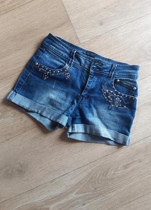 Шорти