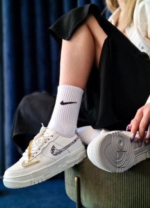 Nike air force 1 alligator chain женские белые трендовые кроссовки с цепью найк жіночі білі модні кросівки з золотою підвіскою цепочкою2 фото
