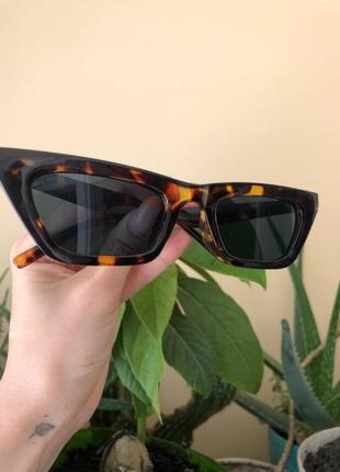 Трикутні окуляри сонцезахисні "котяче око" классические солнцезащитные очки "кошачий глаз"1 фото