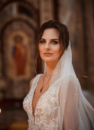 Весільна фата з перлинами два слоя.