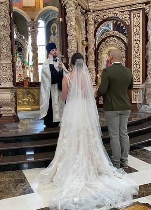 Весільна фата з перлинами два слоя.