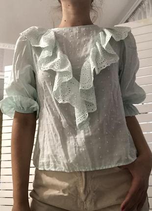 Ошатна блуза з рюшами4 фото