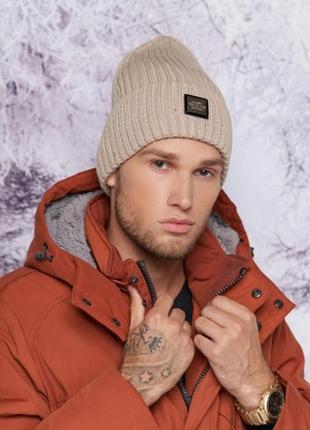 Стиляжная шапка-колпак со значком и подворотом унисекс