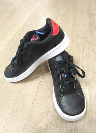 Кроссовки adidas размер 30-31