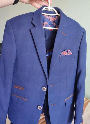 Школьный пиджак