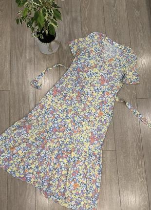 Длинное платье на пуговицах в цветы2 фото