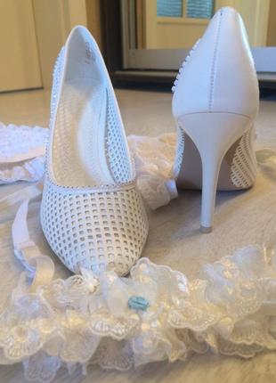 Весільні туфлі від louisa peeress